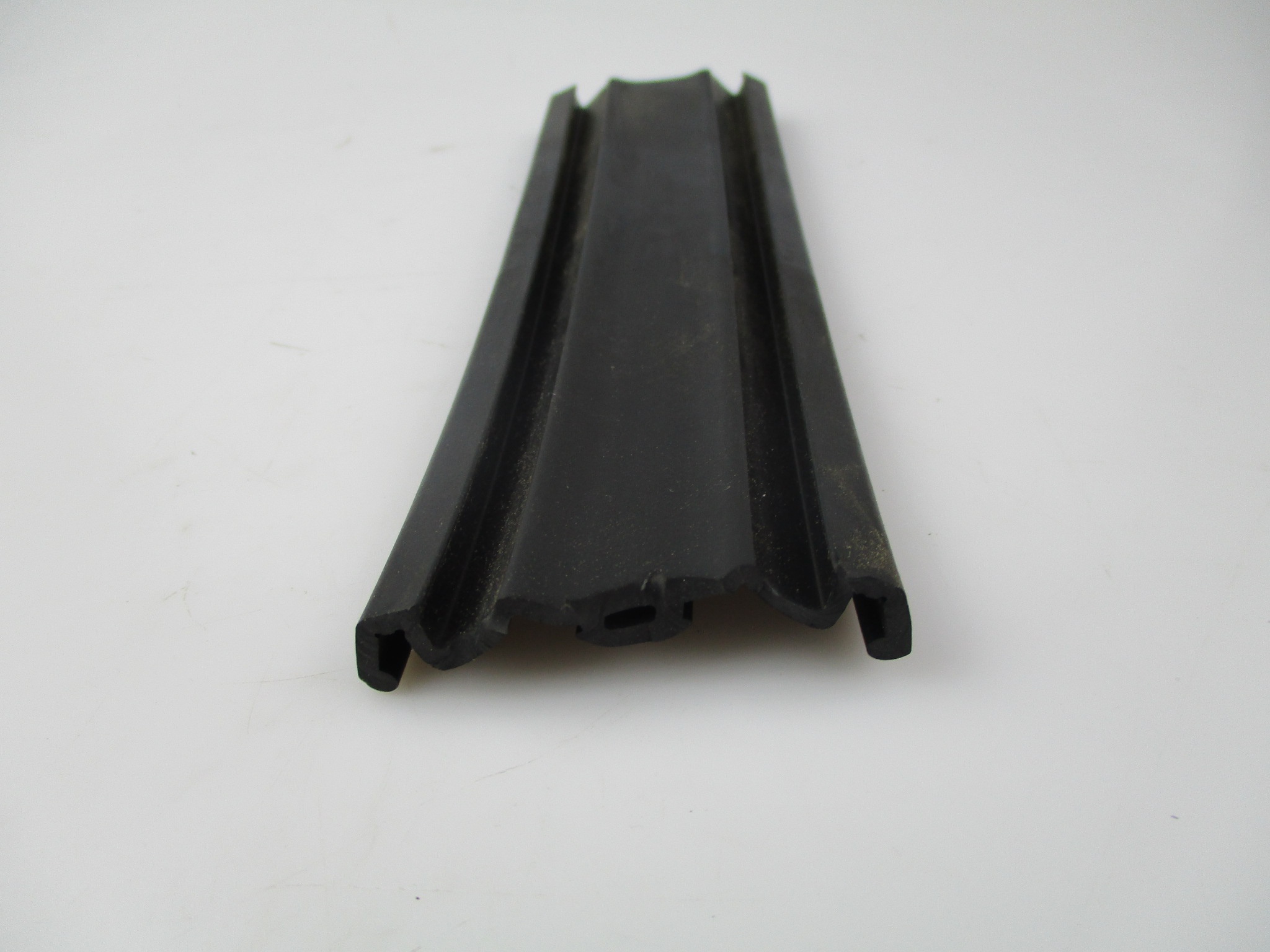 Anodall – AVR2139 – Guarnizione incontro centrale