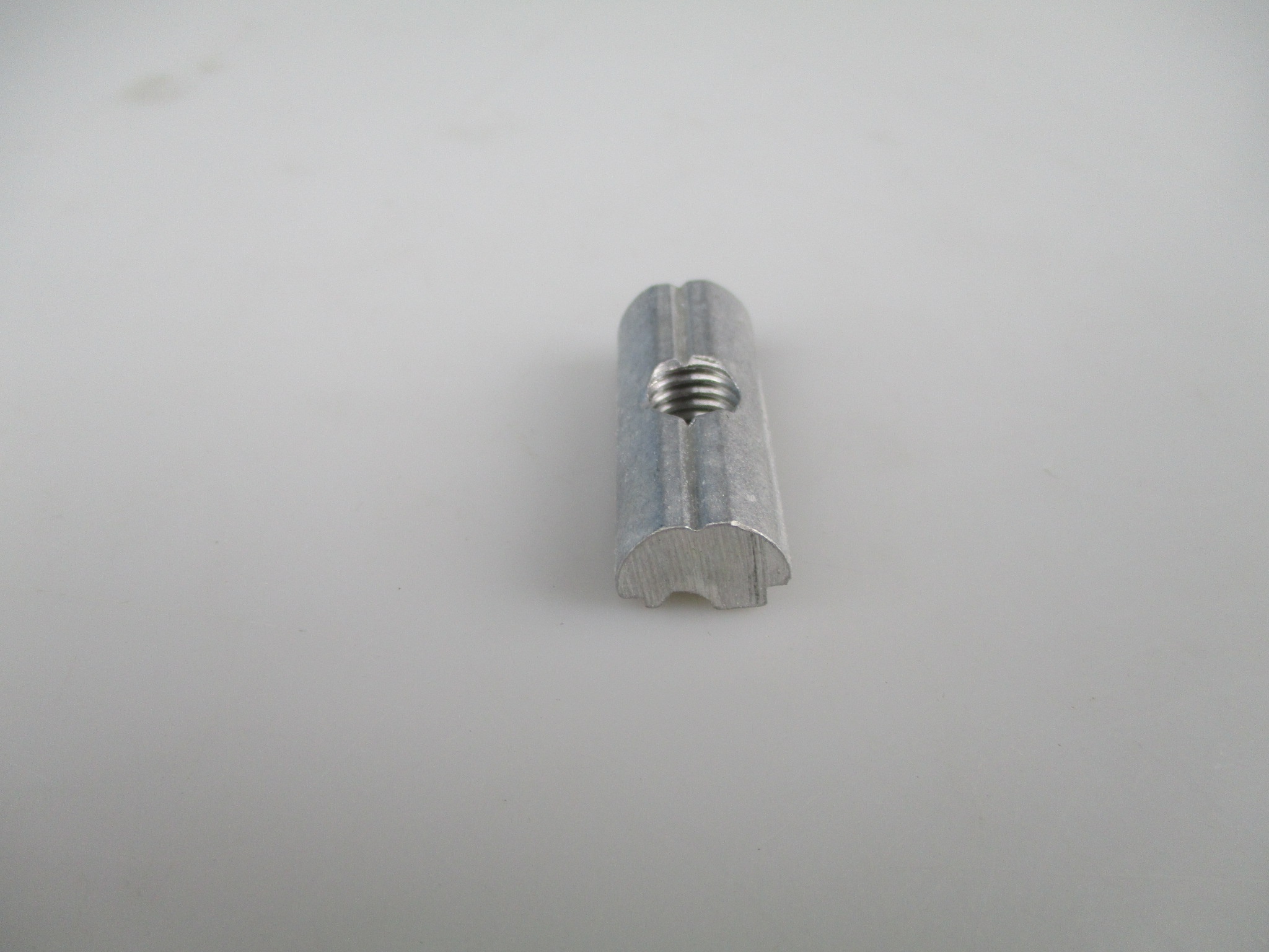 Anodall – ACFVAST03 – Staffa a slitta filettata