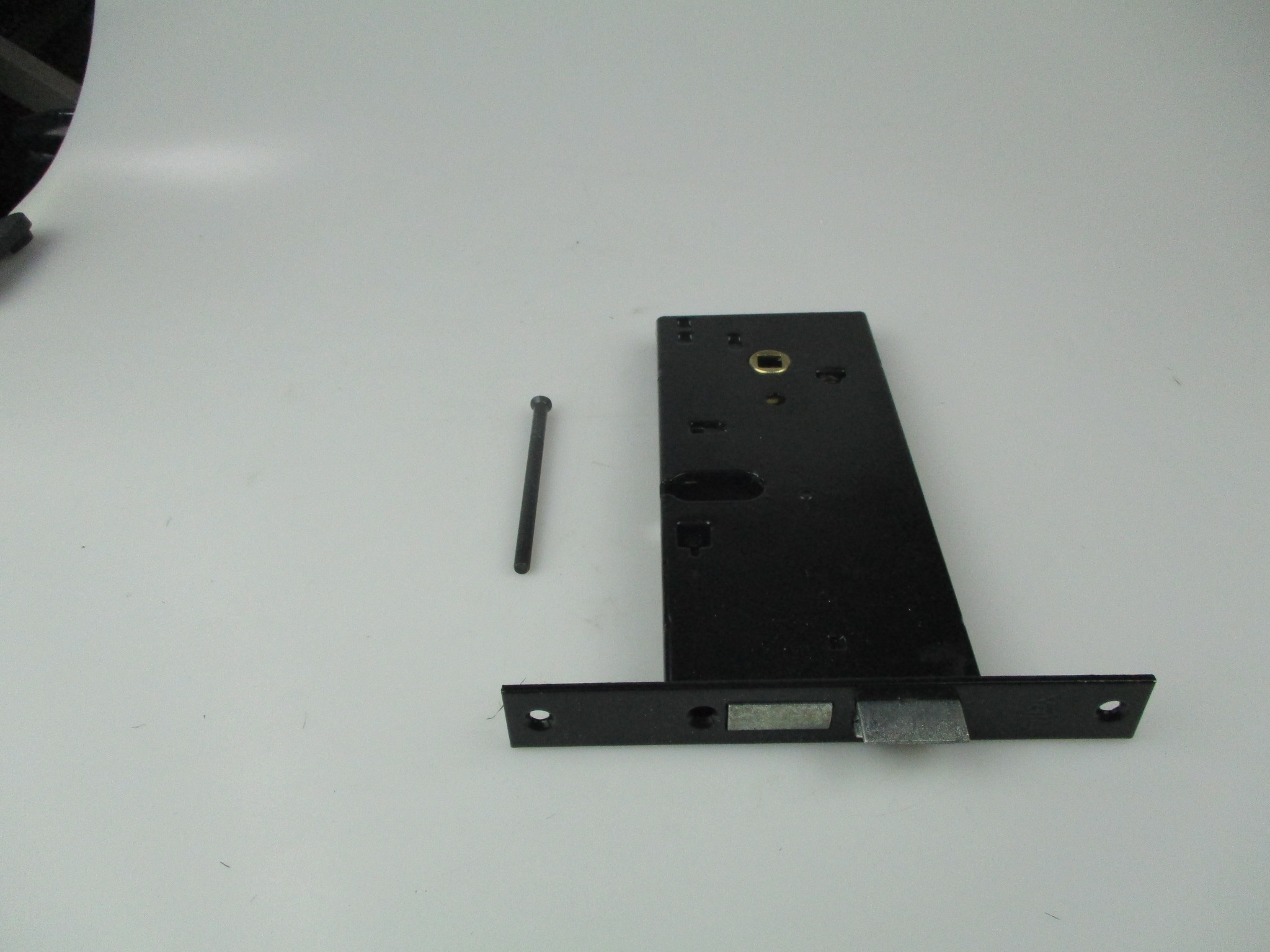 Yale – 9650280 – Serratura black fascia entrata 80 mm frontale 16 mm