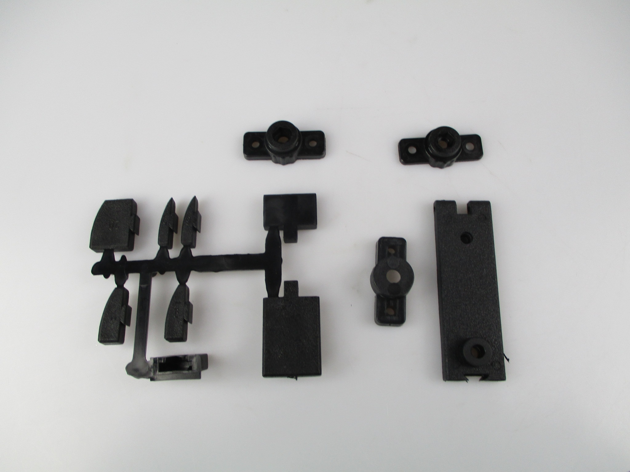 Engiei – 1051 – Ferma persiana “Ghost” nero