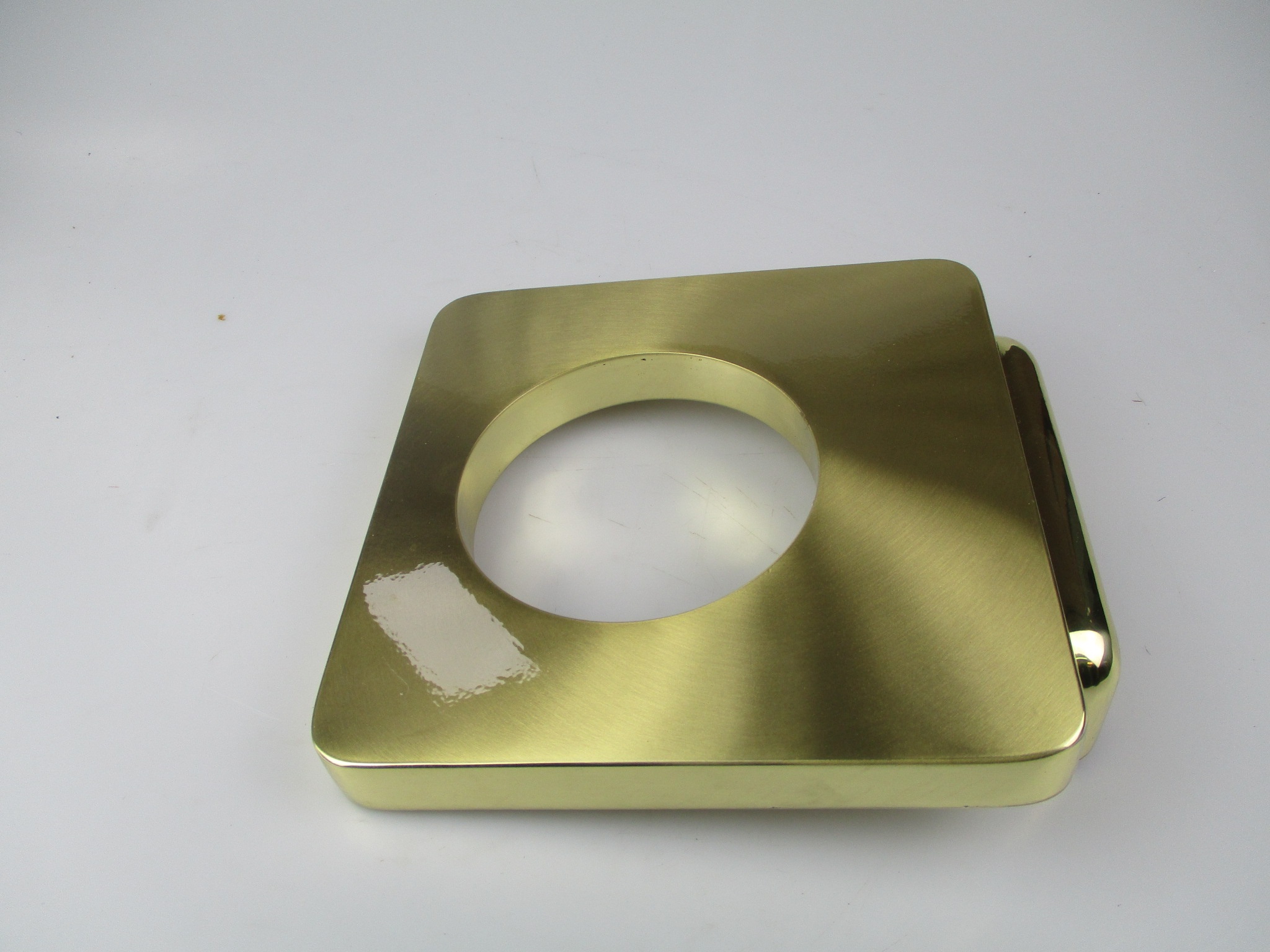 PBA – GEO182 Maniglione ottone luc.tondo f/dec.