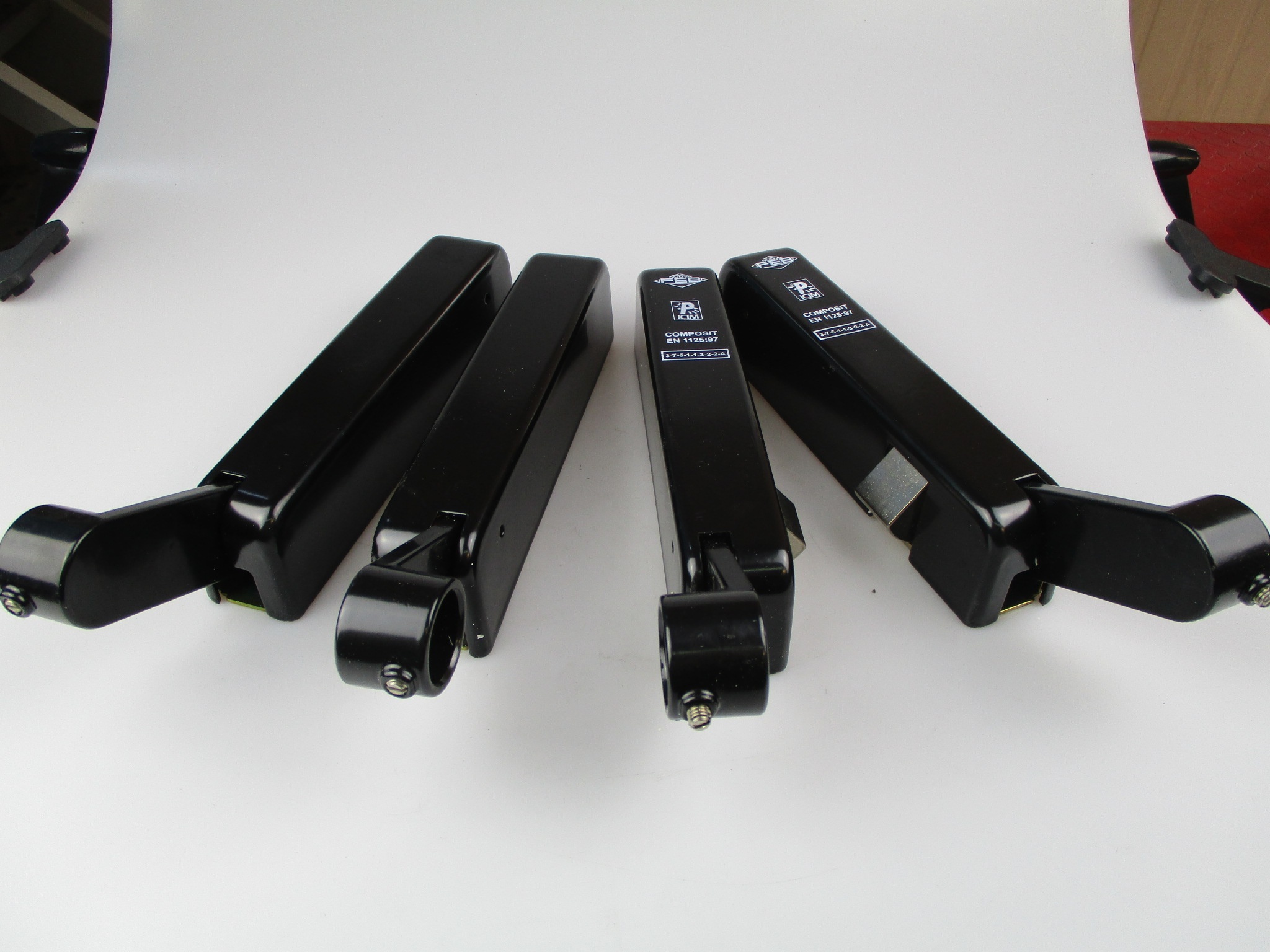 Nuova Feb – 9505 – Maniglia antipanico composito x2 ante